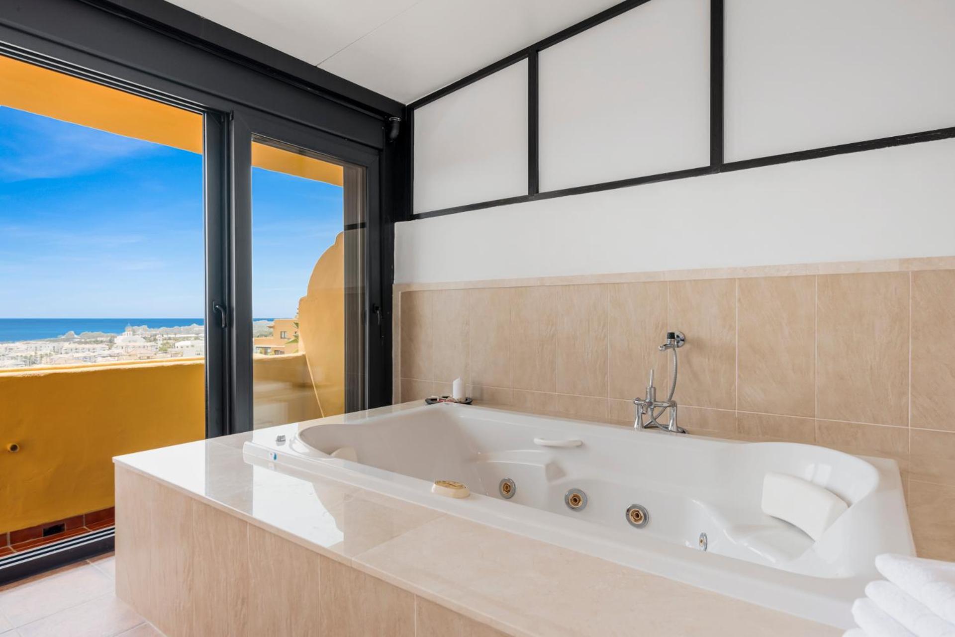 Sky And Sea Estepona Penthouse Ngoại thất bức ảnh