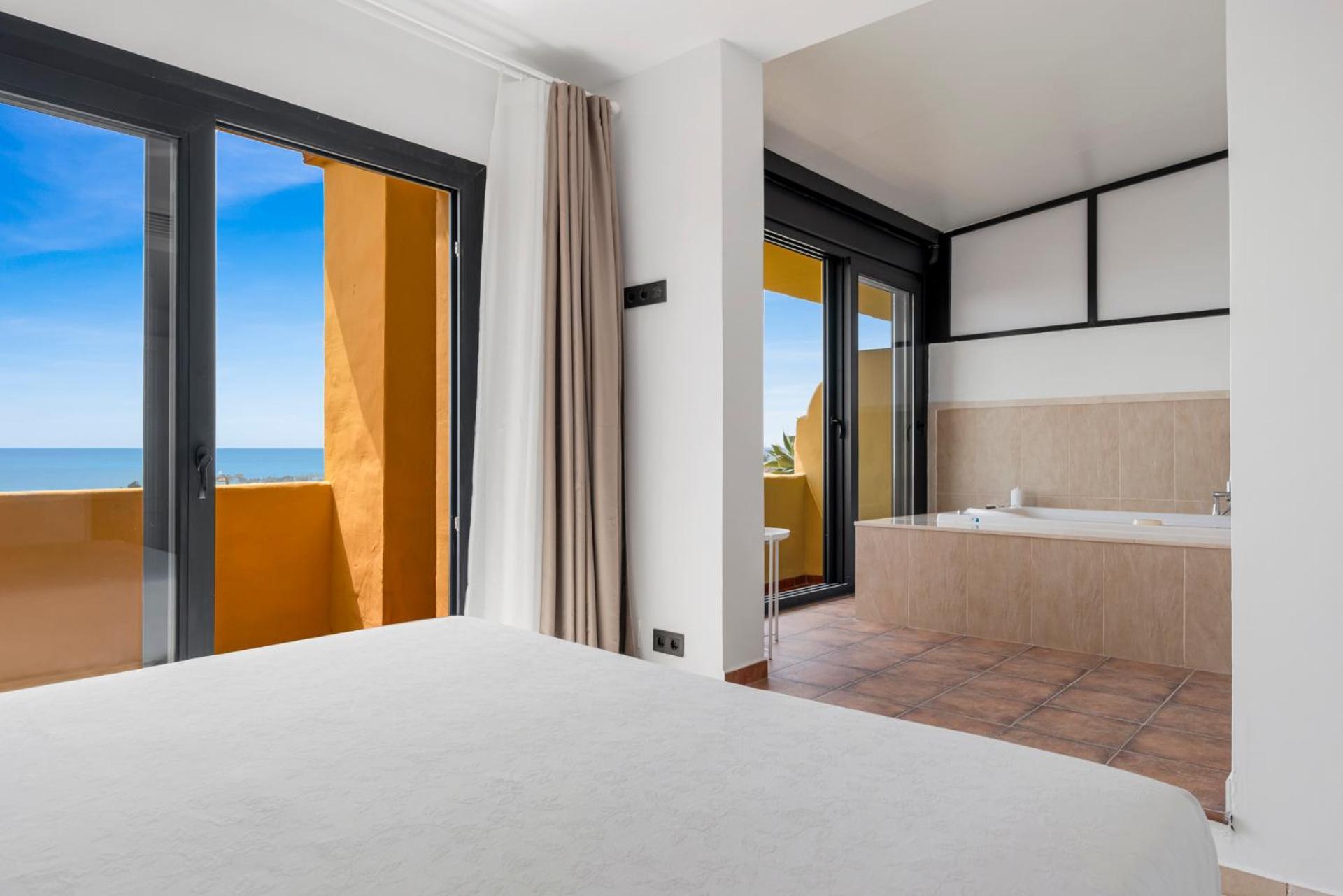 Sky And Sea Estepona Penthouse Ngoại thất bức ảnh